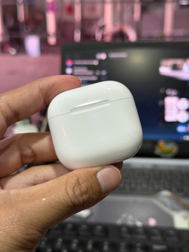 AirPod 4 ANC 99.99% Like New