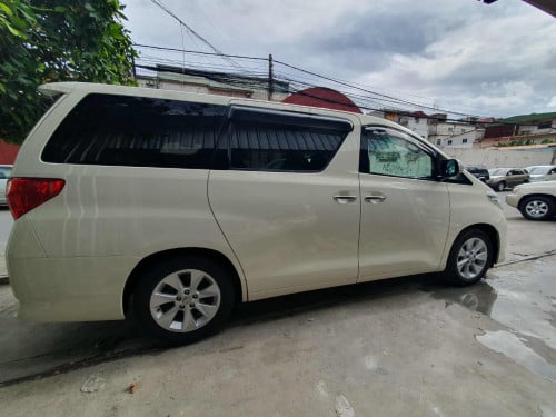 Alphard ឆ្នាំ 2009 V4 ប៉ុង1 ធានាឡានសុីន១ជុំ