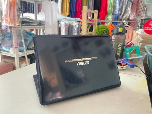 Asus E402Na/ CPU celeron N3350/Ram 4Gb/ HHD 500Gb/new 90%
