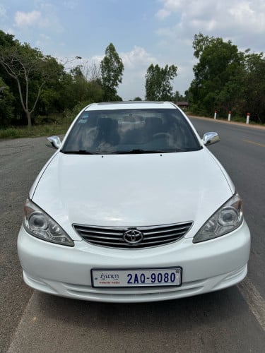 Camry XLE ឆ្នាំ 2002 full Option បើកដំបូល