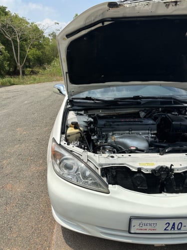 Camry XLE ឆ្នាំ 2002 full Option បើកដំបូល