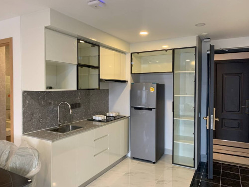 Condo for rent 公寓出租 /