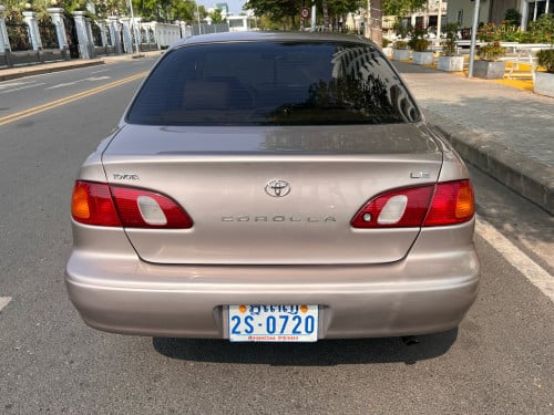 Corrola 2000
