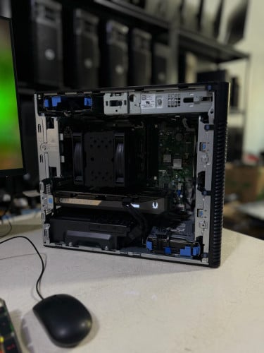 Dell Precision 3680 Tower