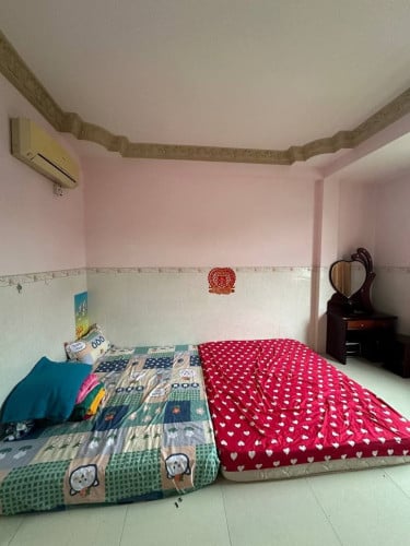 Flat house for sale  排屋出售 / Price 价格: 290,000$ (Can negotiation)