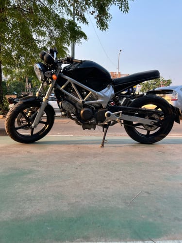 Honda CTR 250cc  ម៉ូតូម៉ាស៊ីនសន្នុំ បង់រំលស់ក៏បានដែរ