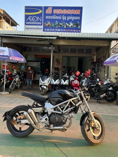 Honda CTR 250cc  ម៉ូតូម៉ាស៊ីនសន្នុំ បង់រំលស់ក៏បានដែរ