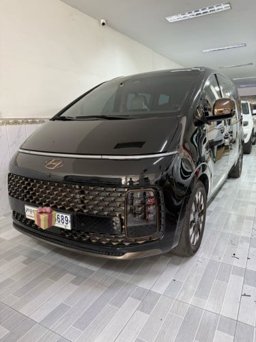 Hyundai staria 2022 full vip ថ្នាំសុីន