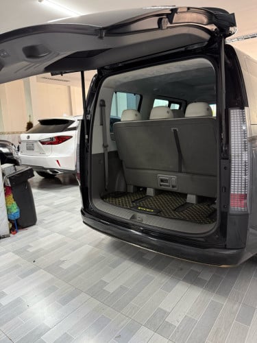 Hyundai staria 2022 full vip ថ្នាំសុីន