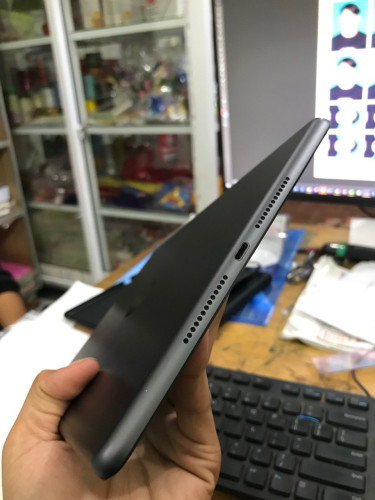 iPad 7th 128G 99%