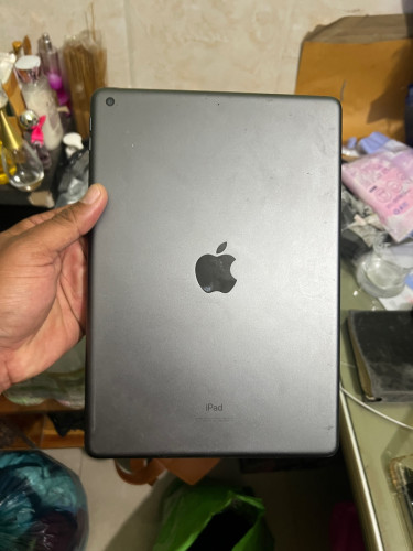 iPad 7th 128G 99%
