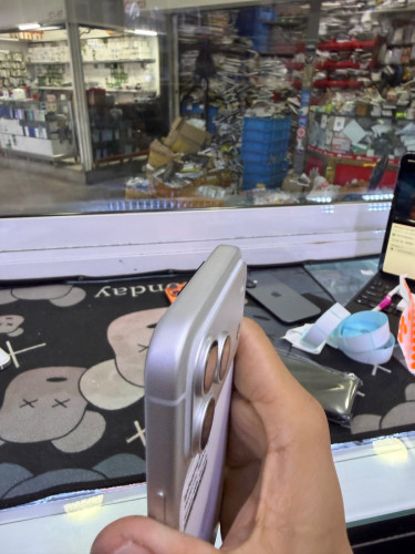 Iphone17promax 256G sim2 battery 100% សាល44ដង