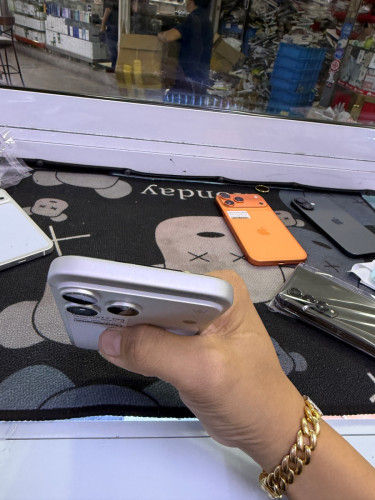 Iphone17promax 256G sim2 battery 100% សាល44ដង