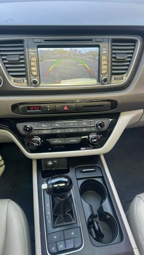 Kia canival 2015 ឡានសាង