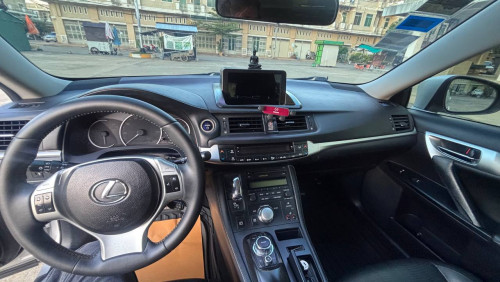 Lexus CT200h 2012 (ឃ្មុំ​ហ្សុីន​🐝)