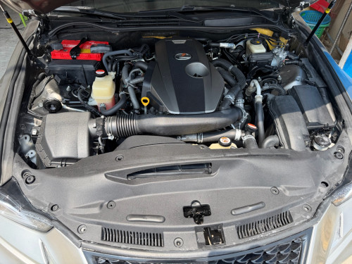 LEXUS IS200T 2016 F spot