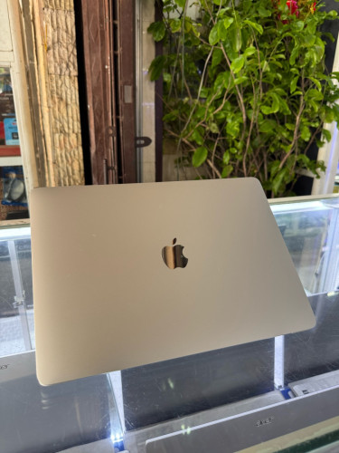 MacBook Pro 13 2019 299$
