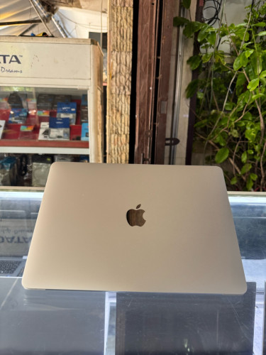 MacBook Pro 13 2019 299$