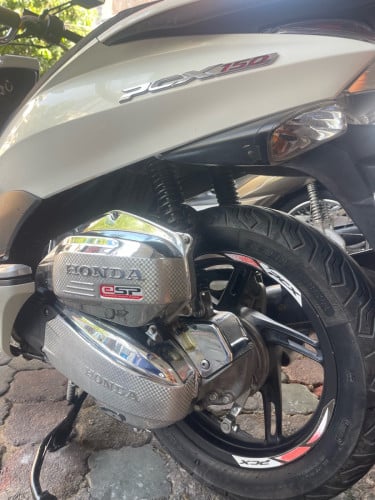 Pcx ជប៉ុនឆ្នាំ2011 កម្លាំង150Ccថ្មីខ្លាំង