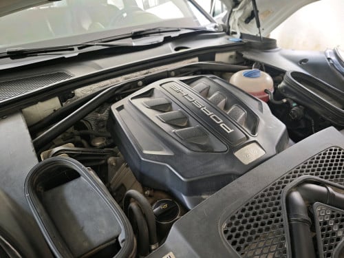 Porsche Macan S 2015 35000$ (Negotiate)
