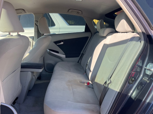 Prius 2010 option 2 ពណ៌ប្រផេះ ក្នុងស