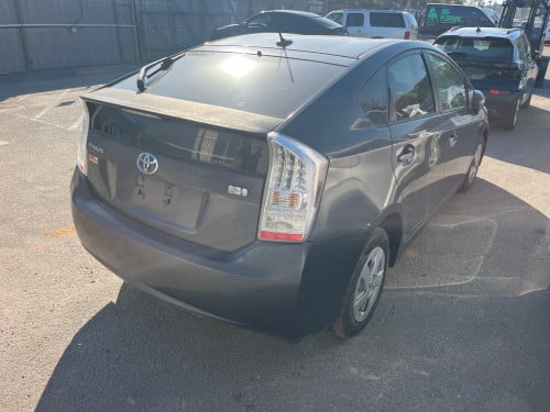 Prius 2010 option 2 ពណ៌ប្រផេះ ក្នុងស