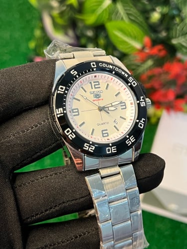 Seiko Quartz Battery operated