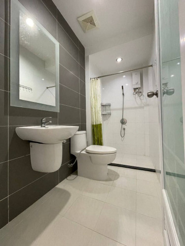 Shop house for rent / Rental 租金：1,400$/month (Can Negotiation)