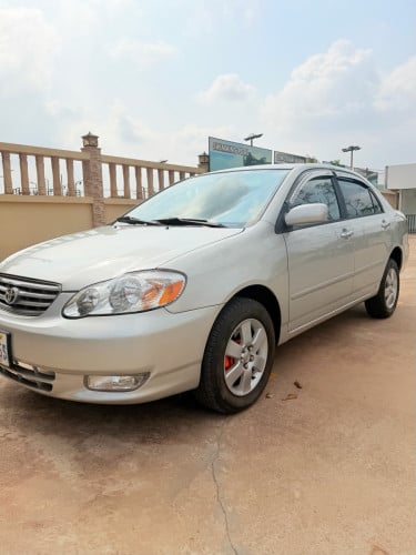 Toyota Corolla 2003 LE ធានាឡានស្អាត
