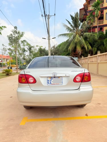 Toyota Corolla 2003 LE ធានាឡានស្អាត