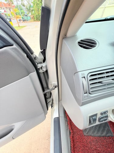 Toyota Corolla 2003 LE ធានាឡានស្អាត