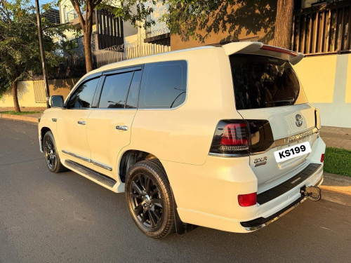 TOYOTA Land Cruiser V6 Full option ម្ចាស់ដើម ,Year:2009 up 2020