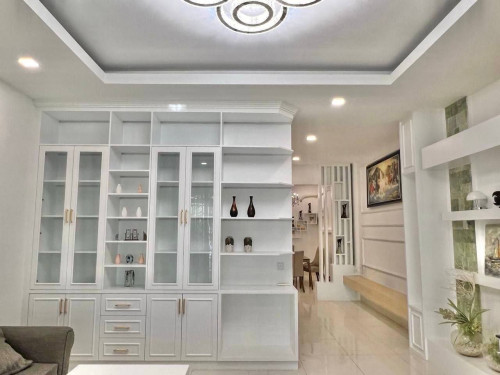 Villa for rent / Rental 租金: 1,300$/month (Can Negotiation)