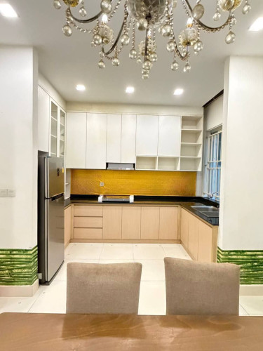 Villa for rent / Rental 租金: 1,300$/month (Can Negotiation)
