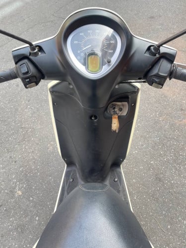 Yamaha Janus (125cc, year2017, 630$) have all doc