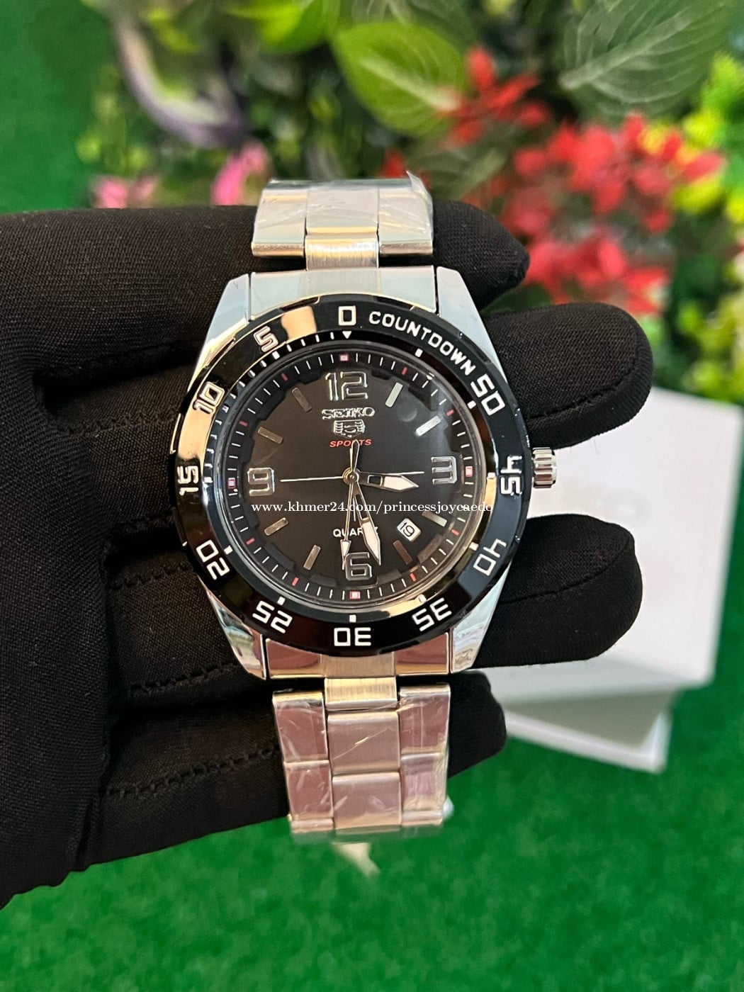 Seiko Quartz black dial