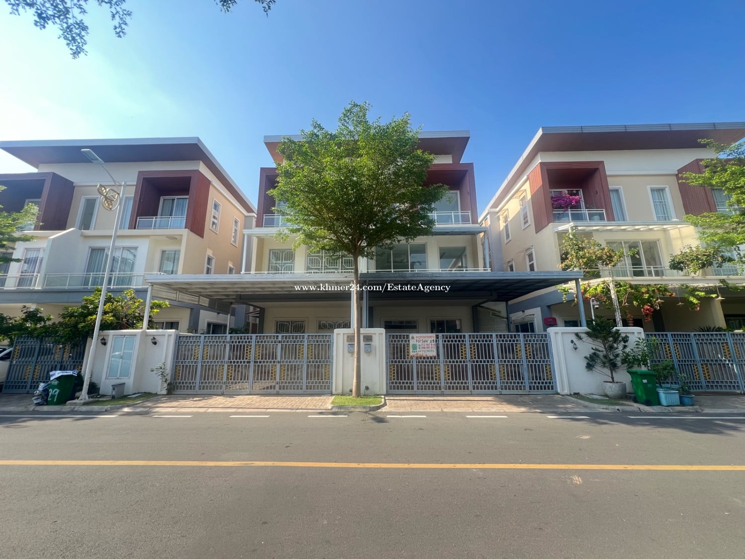 វីឡាភ្លោះលក់បន្ទាន់ អរគីដេរ6អា