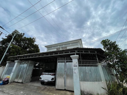 ផ្ទះសម្រាប់ជួល