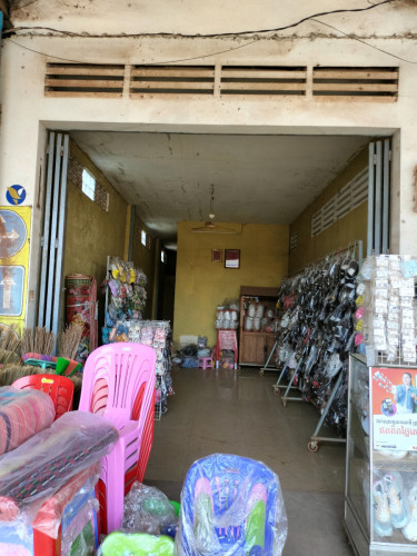 រង្វង់មូលត្រើងផ្លូវបំបើកក្រុងកំពង់ចាម-ចំការលើ