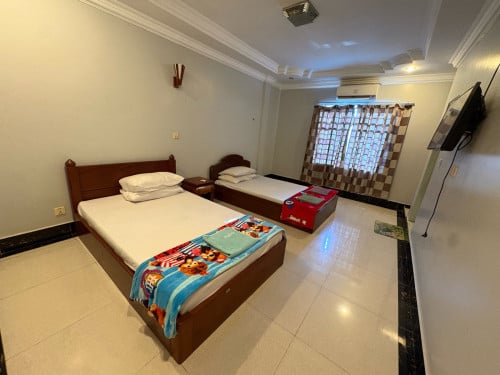 មានបន្ទប់ជួលនៅ សែនសុខ ផ្សារដីហុយជិតសាលារៀនពេទ្យ IU