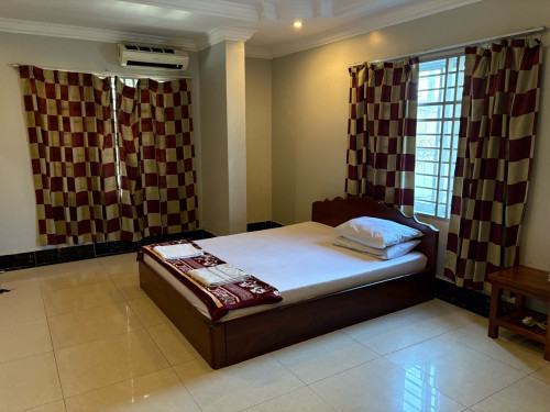 មានបន្ទប់ជួលនៅ សែនសុខ ផ្សារដីហុយជិតសាលារៀនពេទ្យ IU