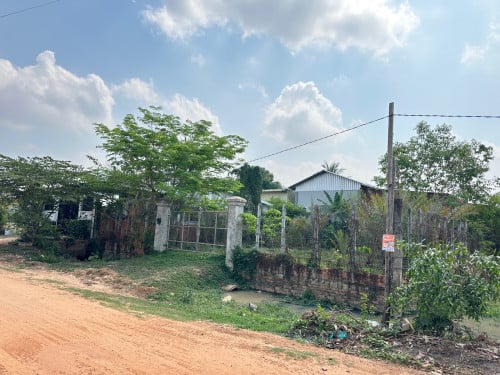 ដីលក់​ Land for sale