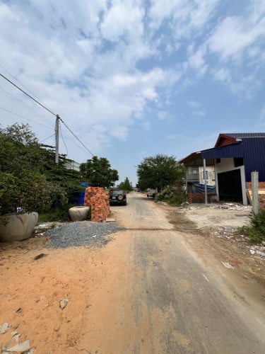 ដីលក់ក្រុងប៉ោយប៉ែត (Land for sell)