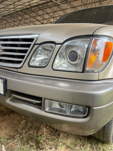 🚘ឡានលក់💥Lexus ឆ្នាំ98 (មានហ្គាស់ហើយស្រាប់)💌ទីតាំងទីរួមខេត្តកំពង់ធំ💝