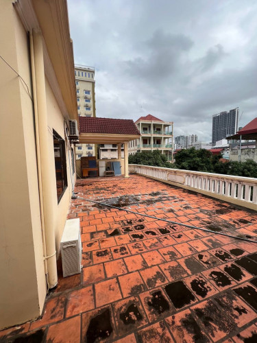 វីឡាសំរាប់ជួលបឹងកេងកង៣   / Villa for rent Boeng Kengkang III