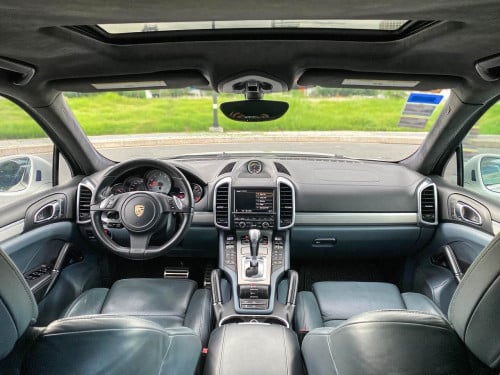 2012 Porsche Cayenne S Hybrid Luxury SUV