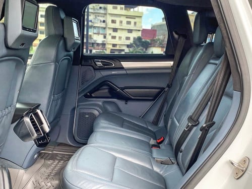 2012 Porsche Cayenne S Hybrid Luxury SUV