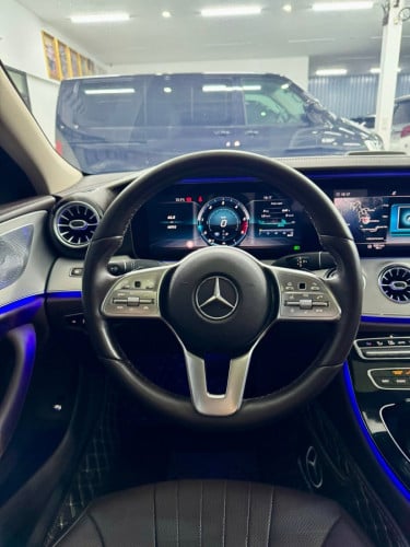 Benz ClS400d Year 2019