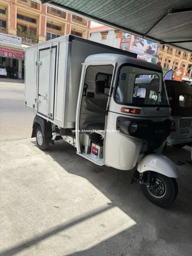 C Box SD ទ្វា បី 1,8 m