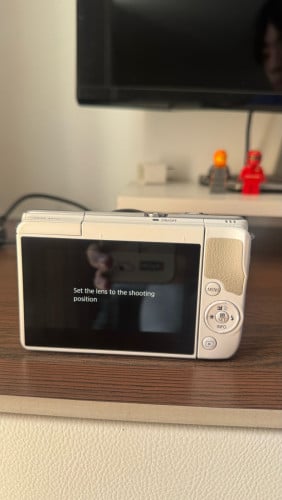 Canon EOS M10